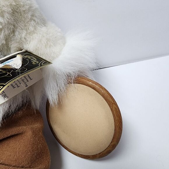 Vintage Artic Kids Alaskan Eskimo Sitting Porcelain Doll With Drum 10" - Picture 3 of 10